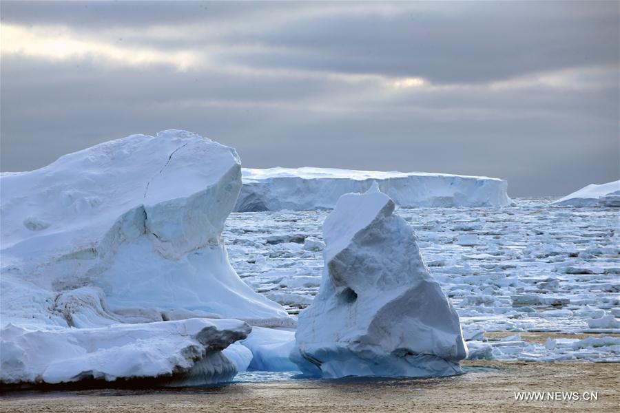 CHINA-XUELONG-ANTARCTIC EXPEDITION-ICEBERG