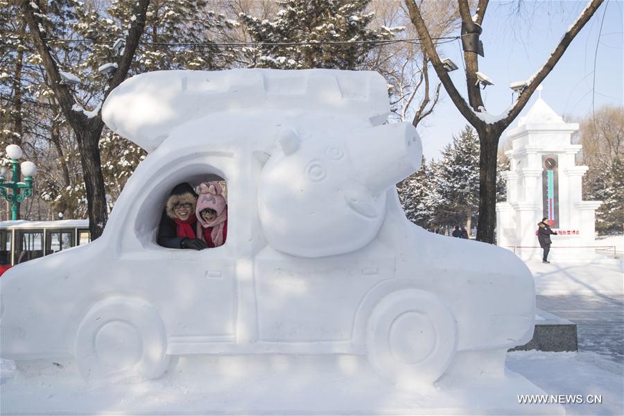 #CHINA-HARBIN-INTERNATIONAL SNOW SCULPTURE ART EXPOSITION (CN)