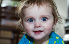 孩子玩耍或可促進眼睛正常發育