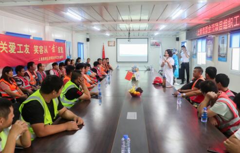 “小病挺，大病拖” 農(nóng)民工的健康保障如何破題？