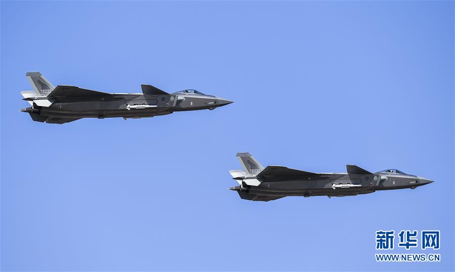 (軍事)(1)殲-20、運(yùn)-20首次在東北地區(qū)進(jìn)行飛行展示