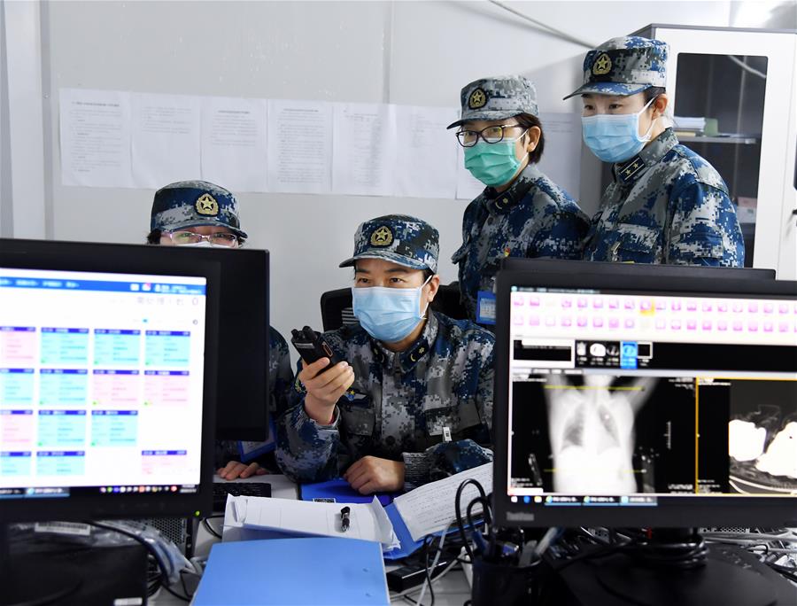 (圖文互動)(4)“白衣戰士”在沖鋒——記“最美新時代革命軍人”仲月霞