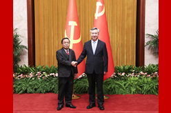 李希同老撾人革黨中央政治局委員、中央紀委書記、國家監察總署署長坎潘舉行會談