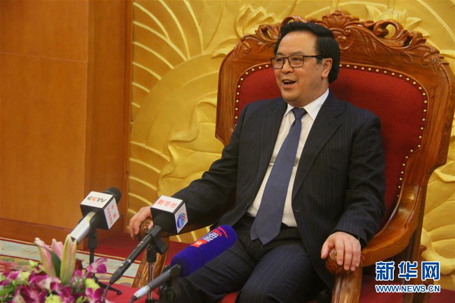 (XHDW·圖文互動)專訪:愿中國人民在中共領(lǐng)導(dǎo)下取得更多成就——訪越共中央委員、中央對外部部長黃平君