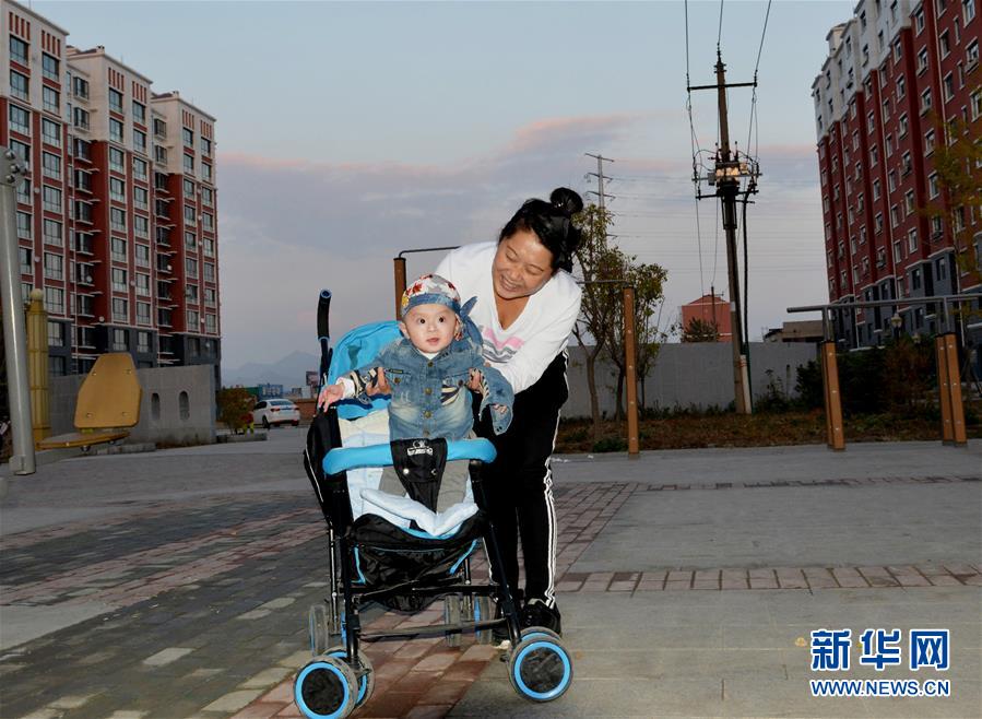 （十九大時光·圖文互動）（3）民生美景令人憧憬　美好生活召喚奮斗——來自基層蹲點現場的報道 