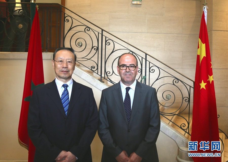 9月19日，在摩洛哥首都拉巴特，中共中央書記處書記、全國政協副主席杜青林（左）會見摩洛哥參議長本希馬。應摩洛哥參議院邀請，中共中央書記處書記、全國政協副主席杜青林于18日至20日率中共代表團訪摩，分別會見政府首腦本·基蘭、參議長本希馬、真實性與現代黨總書記奧馬里等。新華社記者劉鍇攝