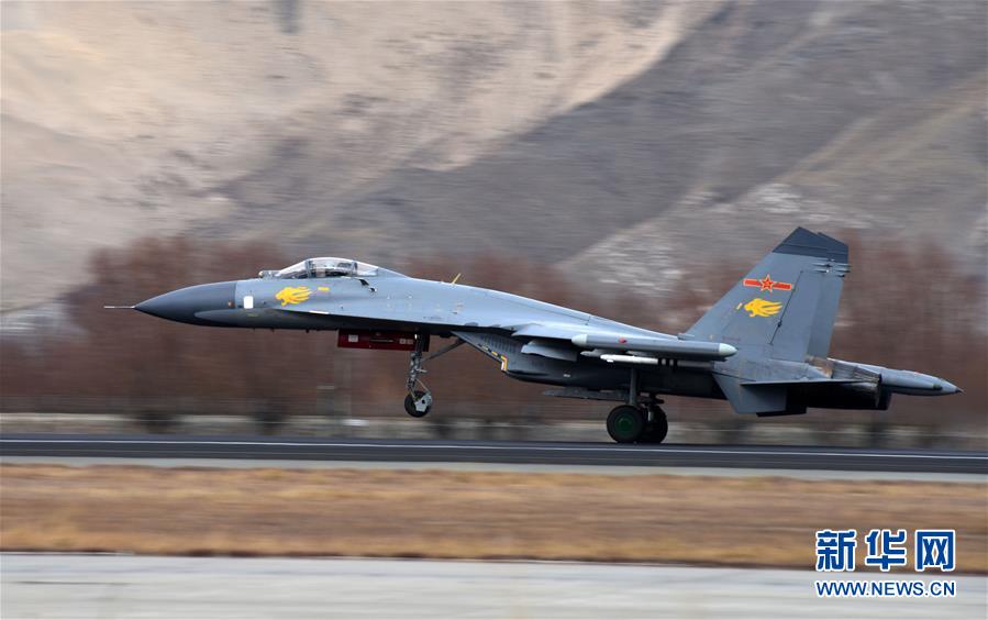 (新華全媒頭條·圖文互動)(15)備戰(zhàn)踏上新起點(diǎn),練兵展現(xiàn)新氣象——2018中國軍隊(duì)新年開訓(xùn)全景大掃描