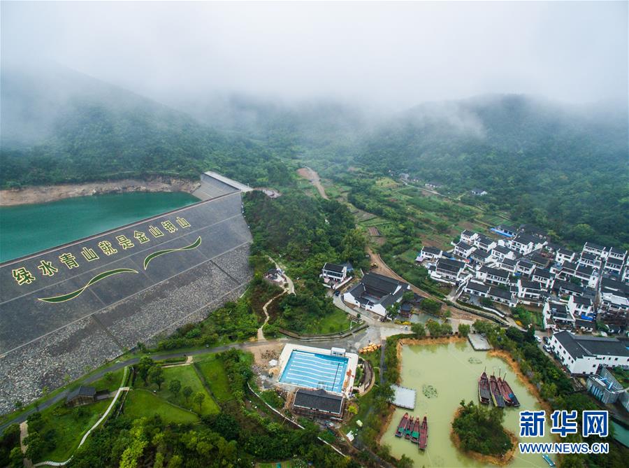 (新華全媒頭條·圖文互動)(3)領航新時代中國經濟航船——從中央財經領導小組會議看以習近平同志為核心的黨中央駕馭中國經濟