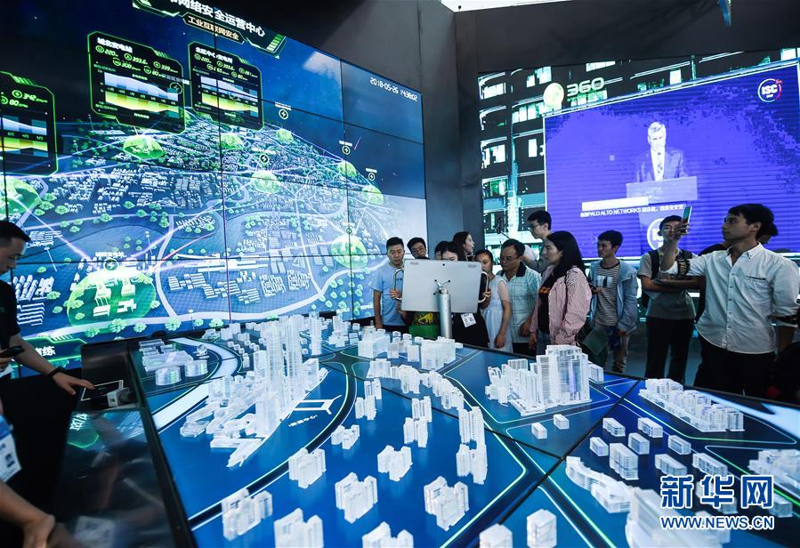 (大江奔流——來自長江經(jīng)濟(jì)帶的報(bào)道·新華全媒頭條·圖文互動(dòng))(9)擘畫新時(shí)代中國發(fā)展新坐標(biāo)——深入推動(dòng)長江經(jīng)濟(jì)帶發(fā)展述評(píng)