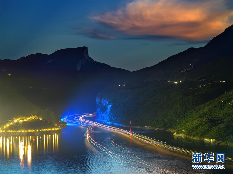 (百城百縣百企調研行·圖文互動)(6)建設長江綠色走廊再譜新章——長江三峽集團發(fā)展紀實