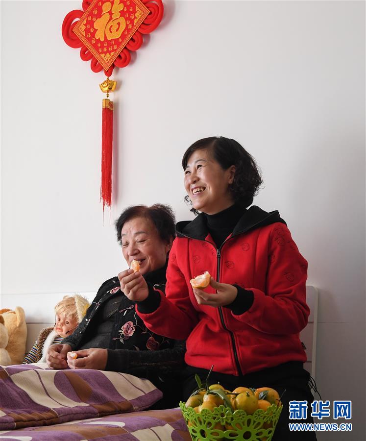 （新華全媒頭條·圖文互動）（3）“英雄之妻”，為愛堅守19年