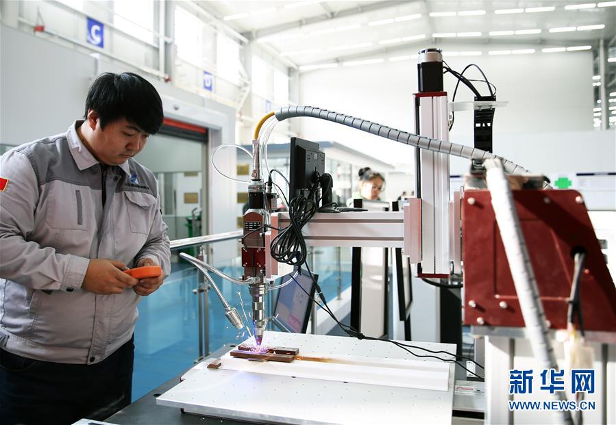 （新華全媒頭條·圖文互動(dòng)）（5）聚焦高質(zhì)量，躍上新臺(tái)階——新年開局看中國經(jīng)濟(jì)信心和潛力