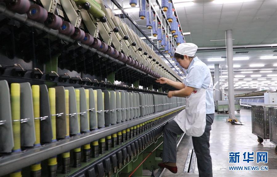 （代表委員履職·圖文互動）（2）全國人大代表范冬云：紡織業需科技“造血”