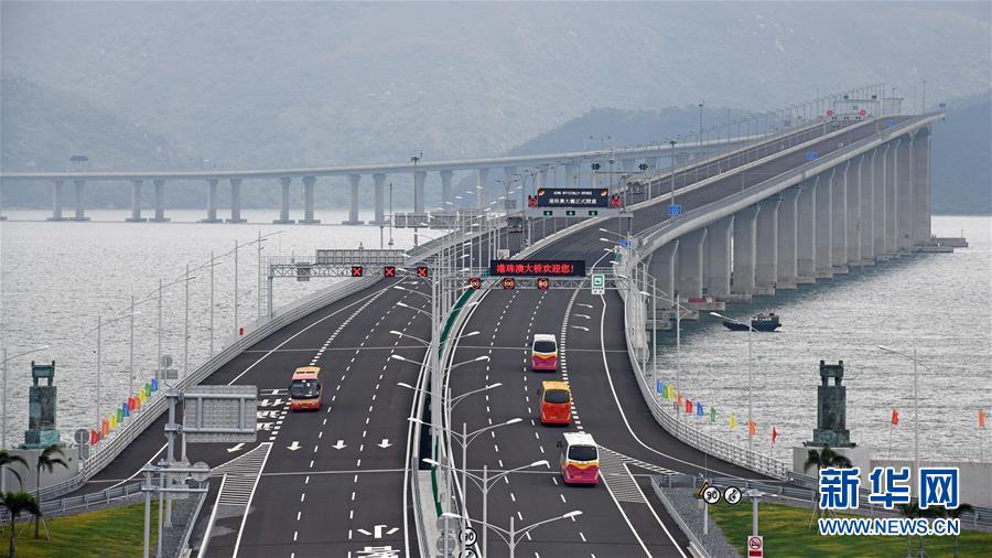 （新華全媒頭條·迎接兩會(huì)特別報(bào)道·圖文互動(dòng)）（14）會(huì)當(dāng)水擊三千里——全國兩會(huì)前夕看中國信心