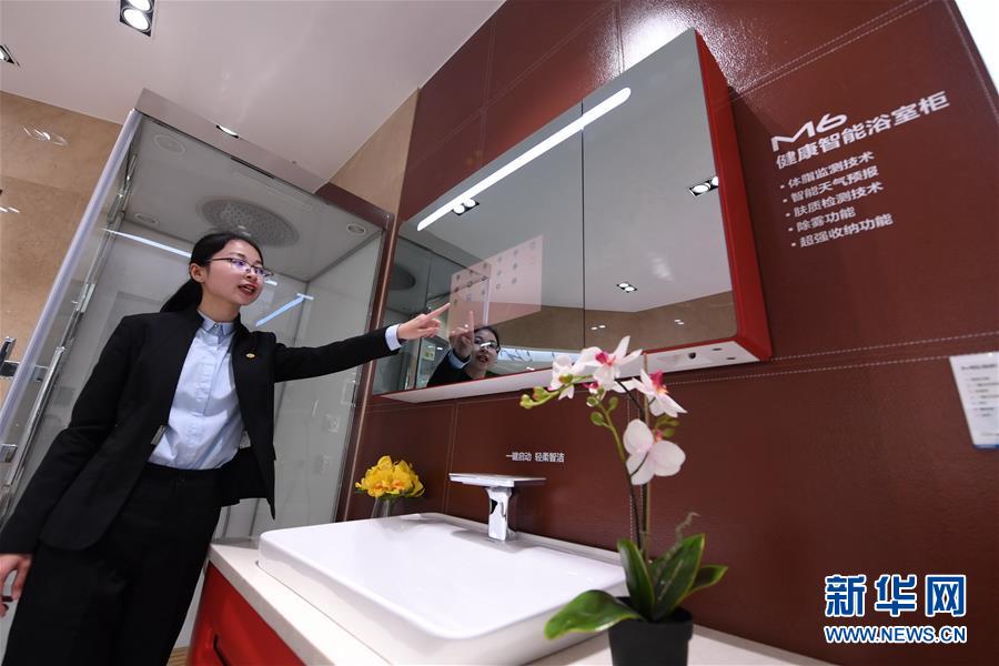 (在習近平新時代中國特色社會主義思想指引下——新時代新作為新篇章·圖文互動)(3)國際范兒·科技范兒·綠色范兒——傳統制造業嶄露“新面孔”