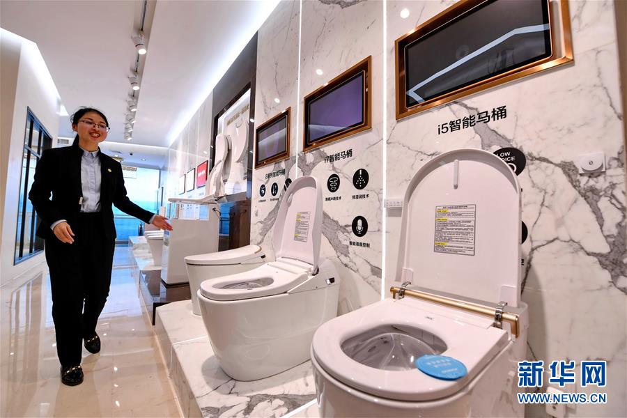 (在習近平新時代中國特色社會主義思想指引下——新時代新作為新篇章·圖文互動)(1)國際范兒·科技范兒·綠色范兒——傳統制造業嶄露“新面孔”