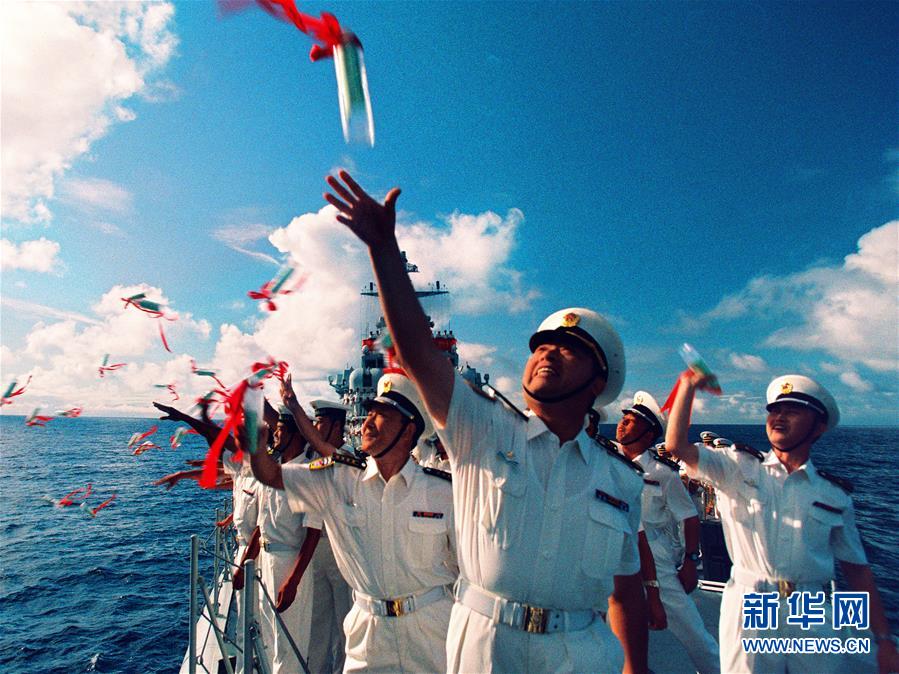 （新華全媒頭條·人民海軍70年·圖文互動）（1）向海圖強春潮涌——黨中央、中央軍委和習主席關心人民海軍建設發展紀實