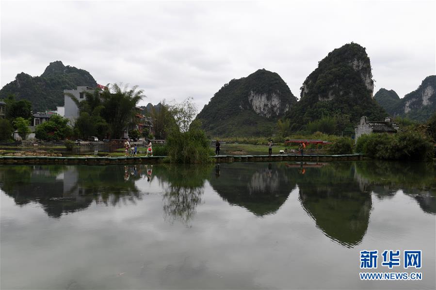 (壯麗70年 奮斗新時代——推動高質(zhì)量發(fā)展調(diào)研行·圖文互動)(5)生態(tài)旅游“大文章” 文旅融合綻光彩——廣西邊關(guān)風(fēng)情旅游帶建設(shè)縱覽