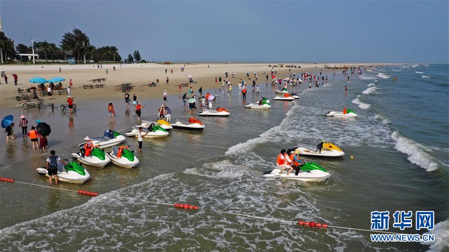 （壯麗70年 奮斗新時代——推動高質(zhì)量發(fā)展調(diào)研行·圖文互動）（1）近海能看鯨魚白海豚，廣西這片濱海旅游勝地啥來頭？