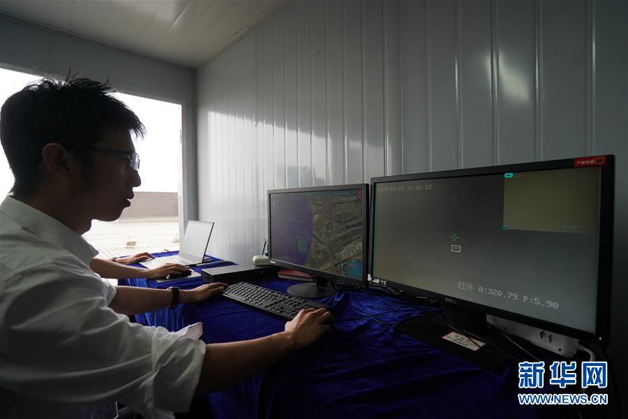 (新華全媒頭條·壯麗70年·奮斗新時代·圖文互動)(4)鑄就“大國之眼”——來自中國雷達(dá)工業(yè)發(fā)源地中國電科第14研究所的蹲點報告