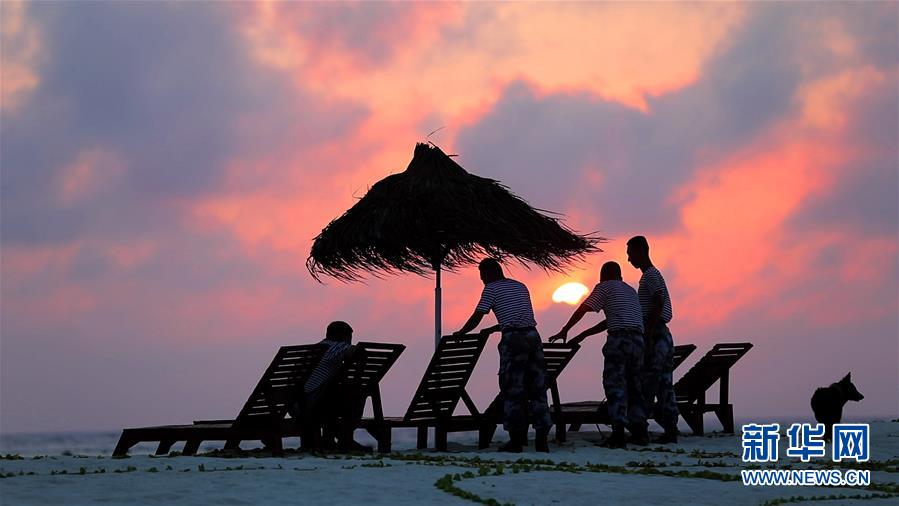 （壯麗70年·奮斗新時代·新華全媒頭條·圖文互動）（9）“你在我的航程上，我在你的視線里”——走進海軍西沙中建島官兵的五彩世界