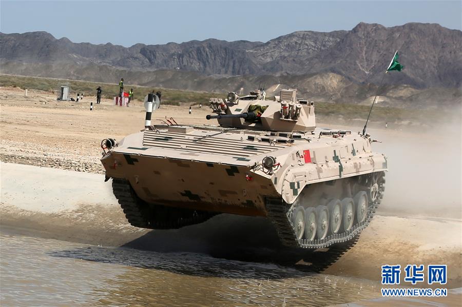 (圖文互動)(7)“國際軍事比賽-2019”:中國參賽隊刷新“蘇沃洛夫突擊”步戰(zhàn)車組單車賽紀錄