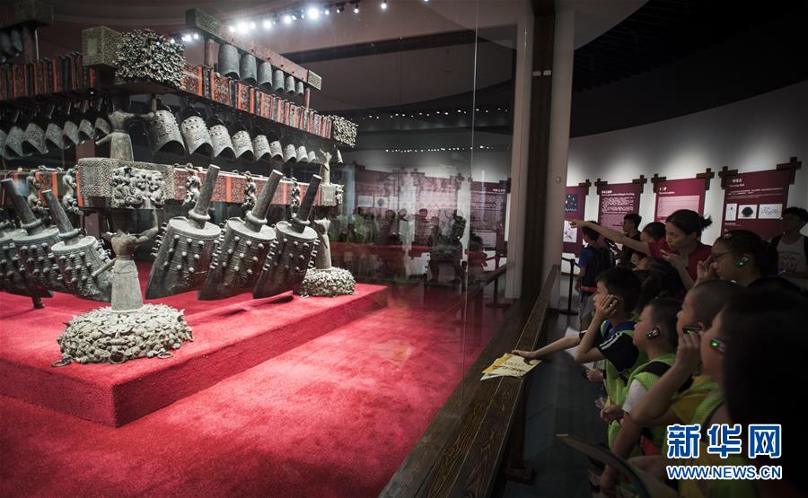 (新華調查·新中國考古重大發現·圖文互動)(2)“音樂寶藏”曾侯乙墓:“爆款”的中華文明悅耳之音