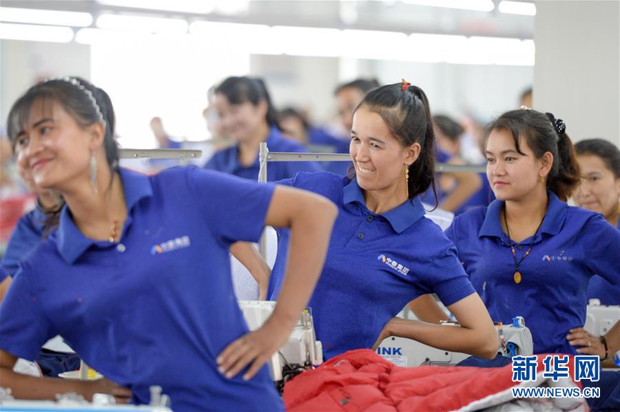 (決戰決勝脫貧攻堅·圖文互動)(3)“她力量”托起南疆脫貧攻堅“新引擎”