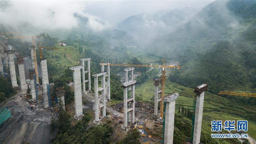 （壯麗70年·奮斗新時代——共和國發展成就巡禮）（8）人暢其行、貨暢其流——共和國交通運輸業發展成就巡禮