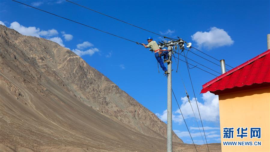 （決戰決勝脫貧攻堅·圖文互動）（3）“云端上的縣城”脫貧記