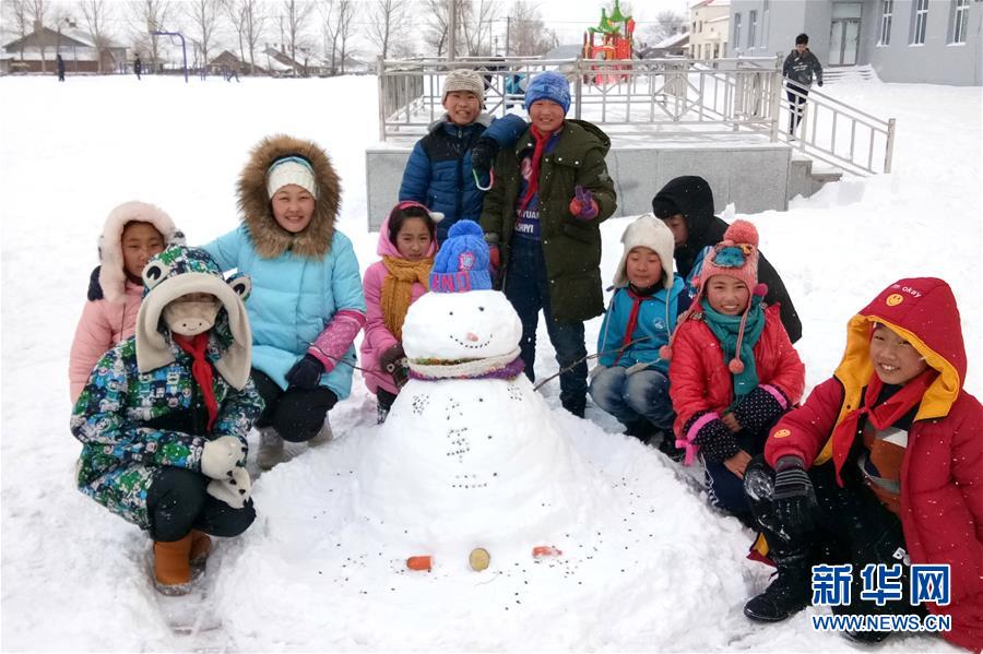 （不忘初心、牢記使命·圖文互動）（4）鄉村教師袁艷敏：點亮山區孩子的夢