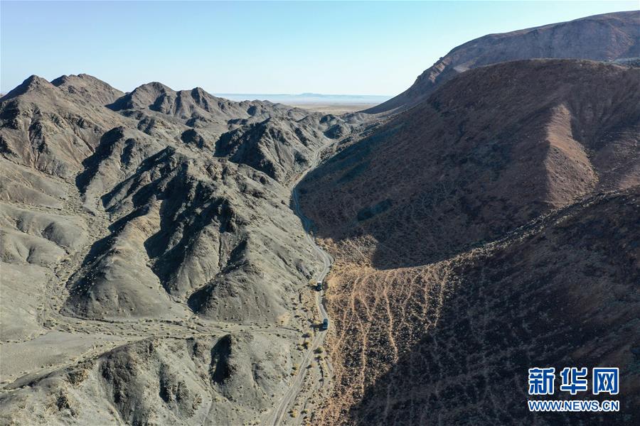 (愛國情 奮斗者·圖文互動(dòng))(10)印刻在戈壁上的名字