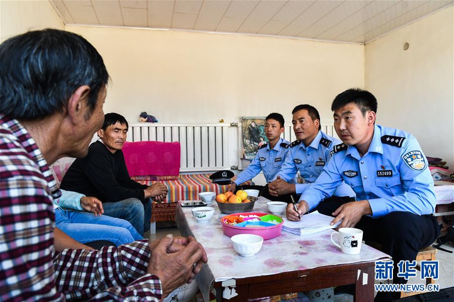 (愛國情 奮斗者·圖文互動(dòng))(7)印刻在戈壁上的名字