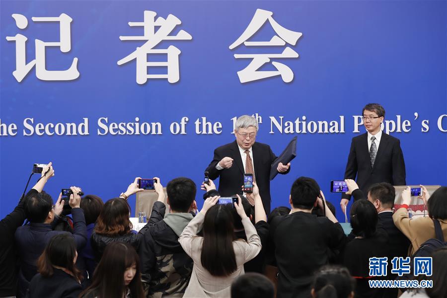 （兩會）（5）國務院扶貧辦主任劉永富就“攻堅克難——堅決打贏脫貧攻堅戰”答記者問