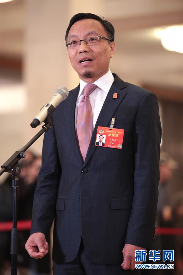 （兩會(huì)·面對(duì)面）（4）全國政協(xié)委員接受采訪