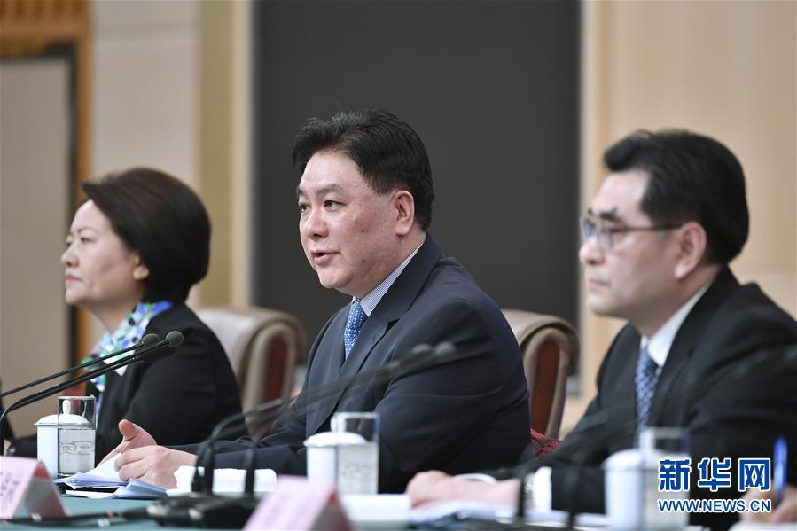 （兩會·XHDW）（6）最高人民法院審判委員會副部級專職委員劉貴祥等就“攻堅‘基本解決執行難’”答記者問