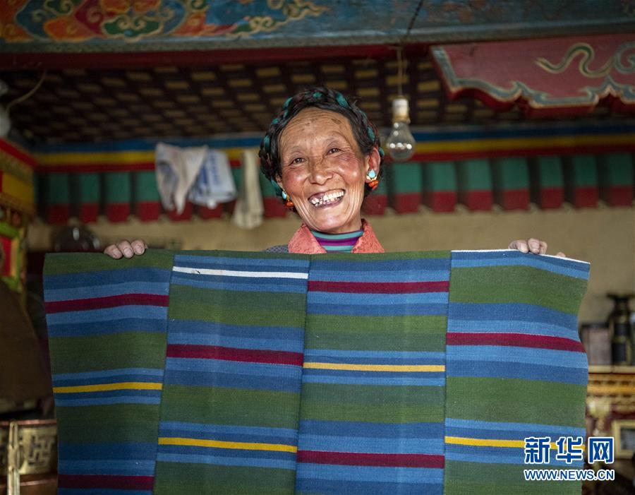 （新春走基層·圖文互動）（7）守土與鄉愁——走進珠峰腳下的村莊