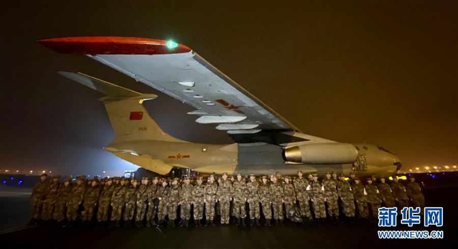 （新華全媒頭條·圖文互動）（5）新華社評論員：危難時刻，黨員干部要挺身而出——論堅決打贏疫情防控阻擊戰