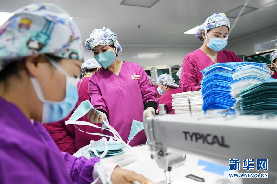 (新華全媒頭條·圖文互動)(7)滄海橫流顯本色 戰“疫”一線黨旗紅——全國各領域基層黨組織和廣大黨員奮力打好疫情防控阻擊戰(1)