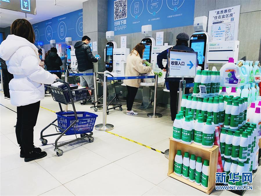 （圖文互動）（2）吃粉擼串，商圈“打卡”，動車出廠——湖南“標簽”復蘇記