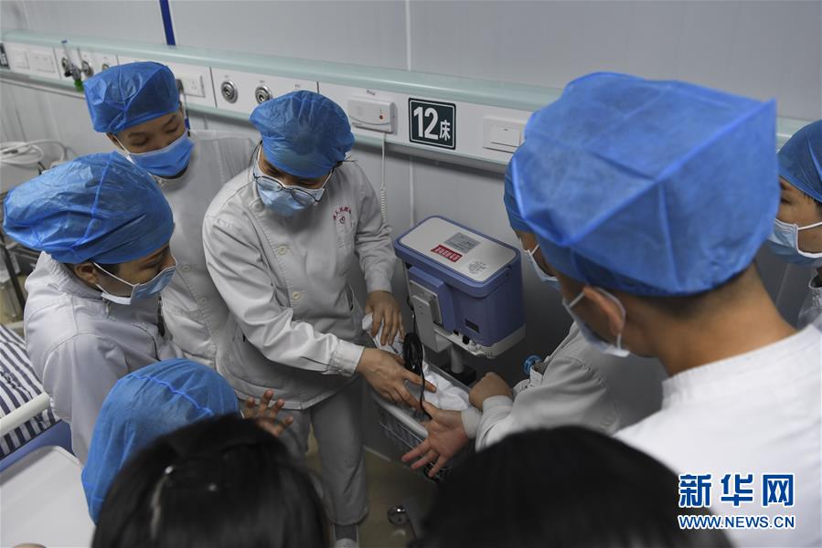 （圖文互動）（1）“你們逆行，我們護航”——廣西關愛一線醫務工作者見聞 