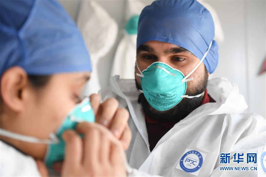 (新華全媒頭條·圖文互動)(16)聽,人類命運共同體的大合唱——中國同國際社會攜手抗擊新冠肺炎疫情述評