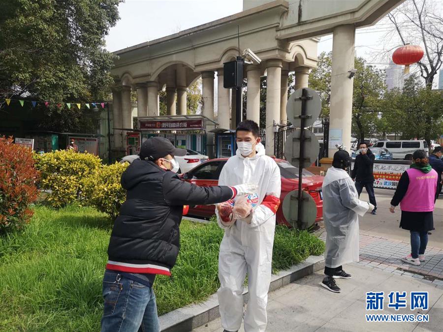 （習近平致敬的戰“疫”英雄·下沉干部篇·圖文互動）（3）他們，挺身而出守防線