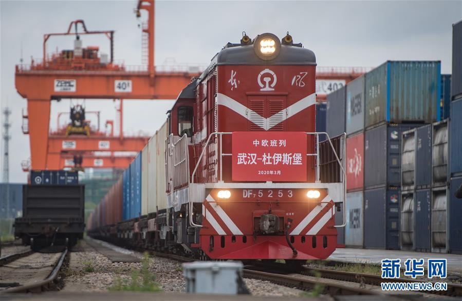 （新華全媒頭條·習近平致敬的戰“疫”英雄·武漢人民篇·圖文互動）（14）壯哉，大武漢——獻給英雄的武漢人民