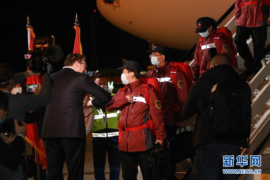 (國際)(5)世界衛(wèi)生日:向醫(yī)護(hù)人員致敬