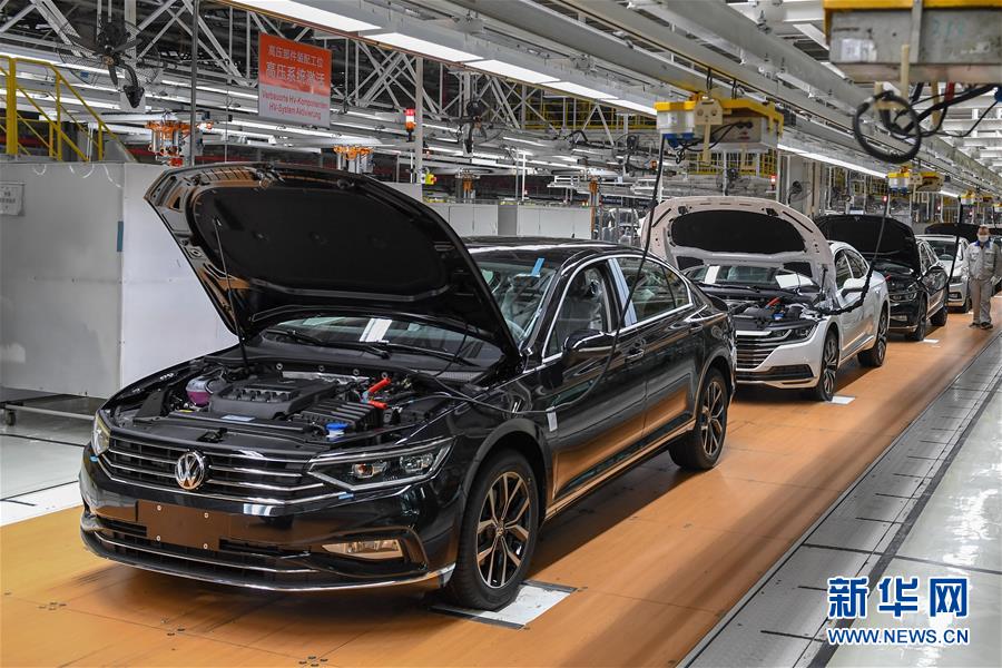 (經濟)(2)疫情影響中國經濟一季度同比下降6.8% 3月份主要經濟指標降幅明顯收窄