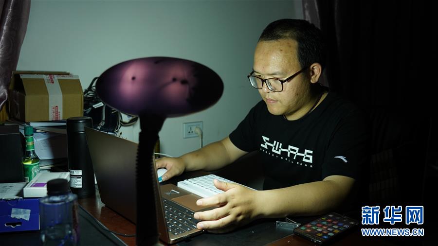 (決戰決勝脫貧攻堅·圖文互動)(1)扶貧路上三人行