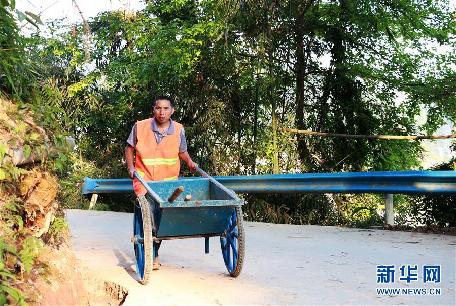 （在習近平新時代中國特色社會主義思想指引下——新時代新作為新篇章·習近平總書記關切事·圖文互動）（10）啃下最后的硬骨頭——脫貧攻堅掛牌督戰進行時