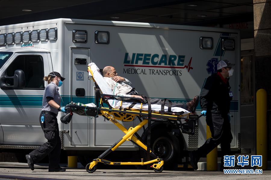 (新華全媒頭條·圖文互動)(5)白衣執甲為蒼生——全球抗疫戰場醫護人員群像