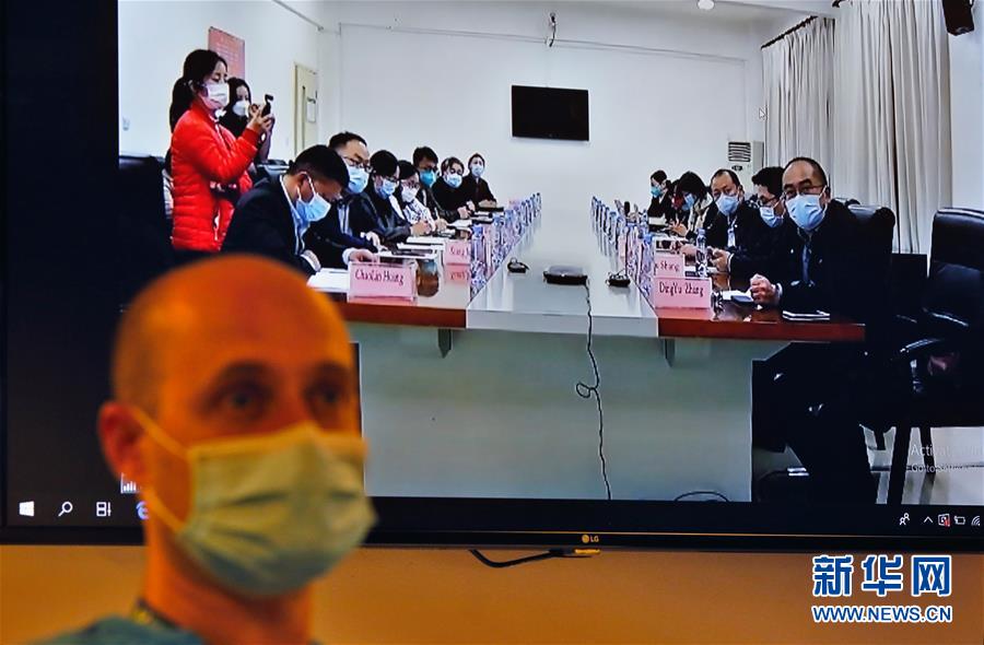 (聚焦疫情防控·圖文互動)(13)分秒必爭!一切為了治病救人——中國抗疫生命至上的生動實(shí)踐